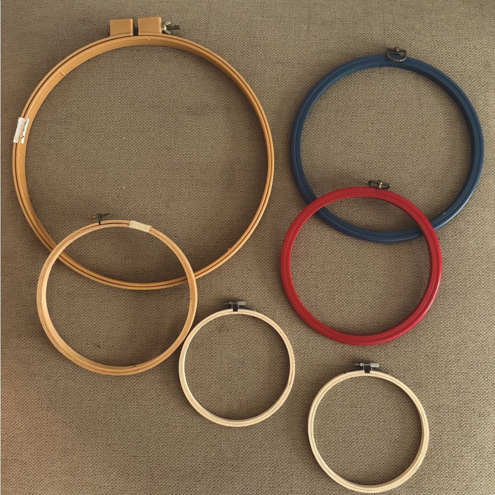 Set of Embroidery Hoops in Multiple Colors